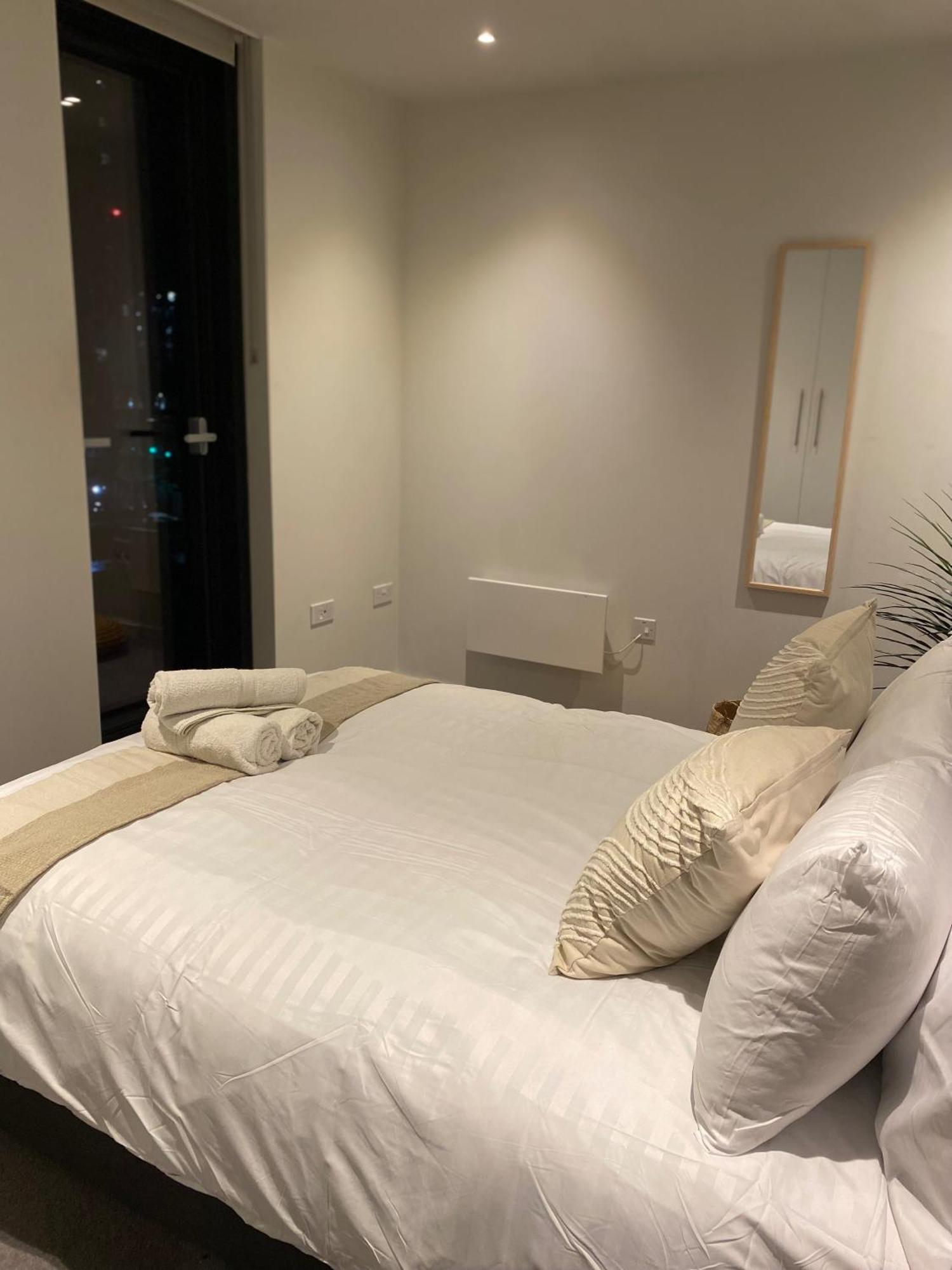 Apartment-free Parking With Terrace-gym Apartment